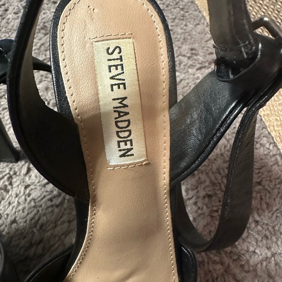Steve Madden heels - Picture 2 of 3